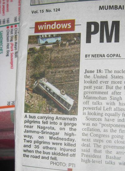 etwas makaber ist es, in den Zeitungen immer wieder über verunglückte Busse zu lesen - schließlich hatte man ja selber auch die eine oder andere längere Busfahrt...