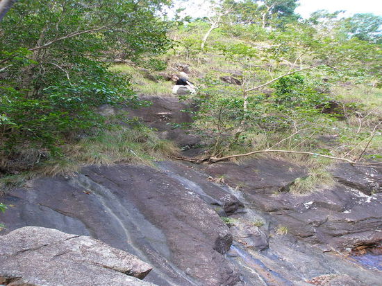 wer da wieder herumklettern muss... =)
Ist steiler als es aussieht!