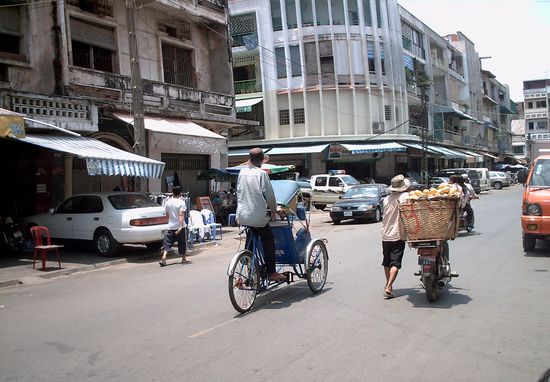 Eine Rikscha in Phnom Penh im Jahre 2008
