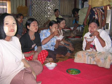 Pagodenfestival bei Shwedaung