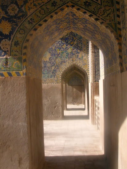 Arkadengang in der Imam-Moschee