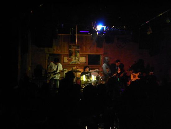 Live-Band in der Crazy Bar.