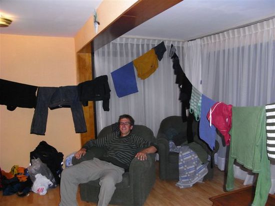 Wir nutzten das Wohnzimmer auch zum Waesche aufhaengen
