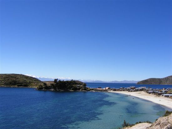 Rueckblick auf den Strand von Challampa.