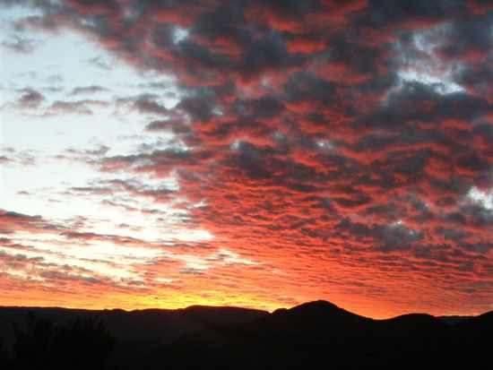 Farbenfroher Sonnenuntergang.