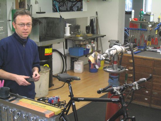 Im Fachgeschäft Jucker-Bike, Basel