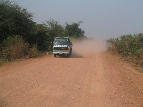 Nebenstrassen  - Augen zu und durch ... zu den Bamboo-Trains!
