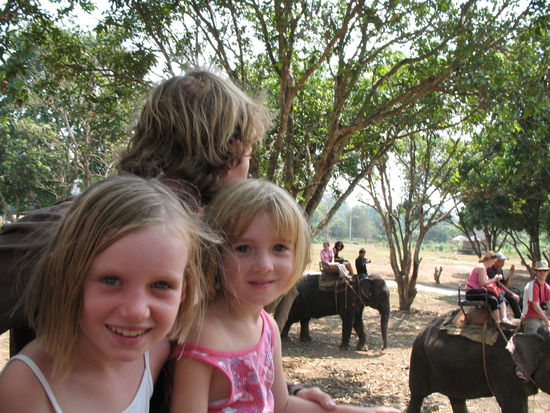 schon wieder zwei sehr charmante Franzoesinnen 