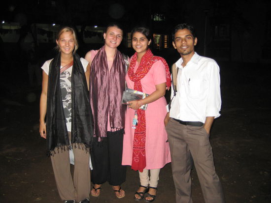 Abschiedsfoto mit unseren Freunden aus dem Data Institue of social work