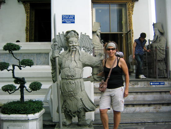 vor dem Wat Po