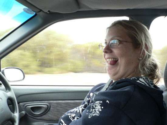 Corinna beim links Fahren!