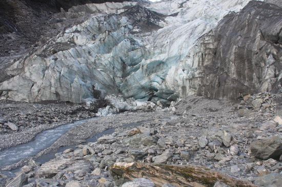 so weit konnten wir an den Gletscher ran