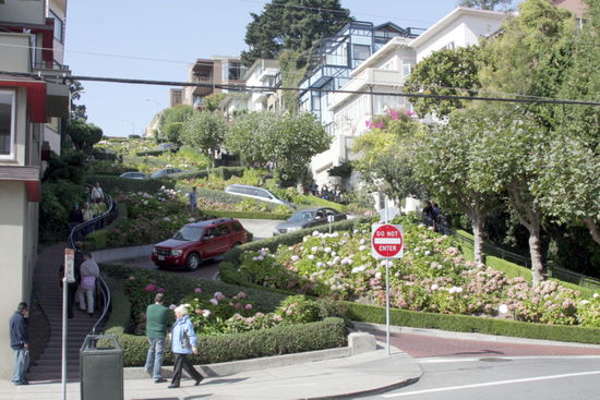 die Zick-Zack Straße von SFO
