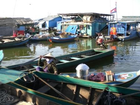 Mittendrin im Floating Village
