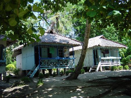 Unsere schmucke Hundehuette im "Lorenso 1" auf den Bunaken Islands