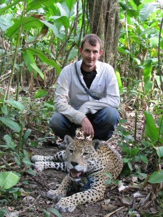 Ich und min "Büssi", bim tägliche Spaziergang im Jungle