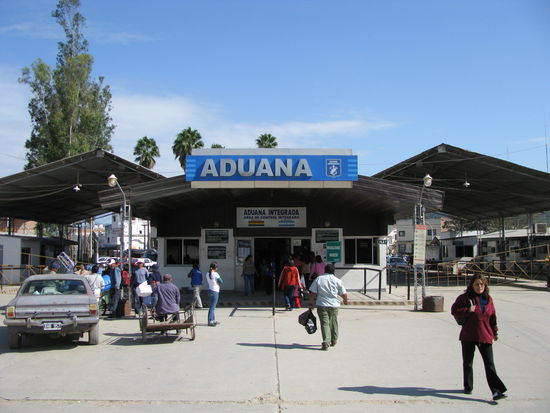 Grenze nach Pocitos / Argentinien