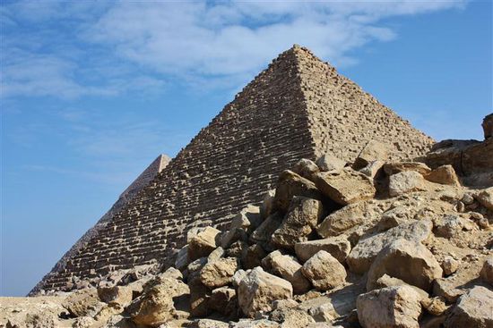 Mykerinos- und Cheprenpyramide