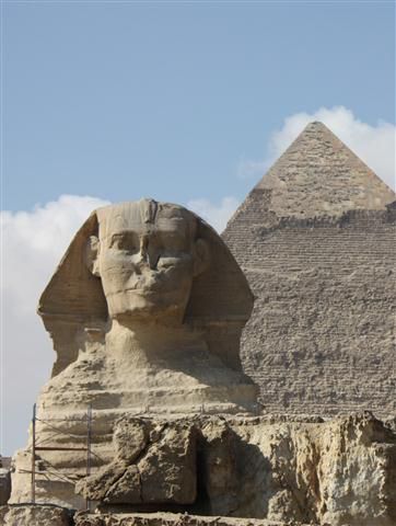 Die imposante Sphinx vor der Chephrenpyramide