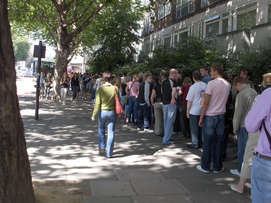 Schlange vor Madame Tussauds