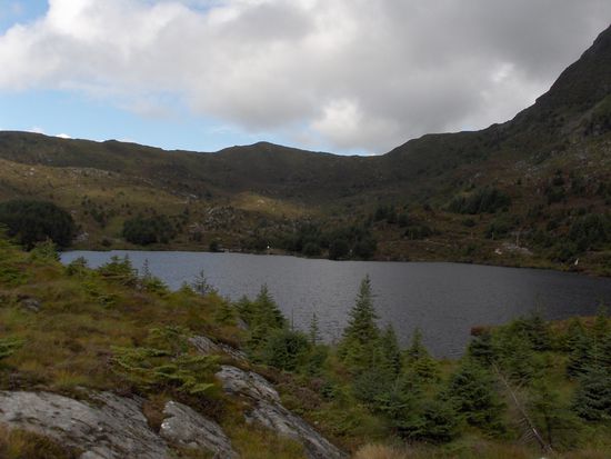 See oberhalb von Måløy