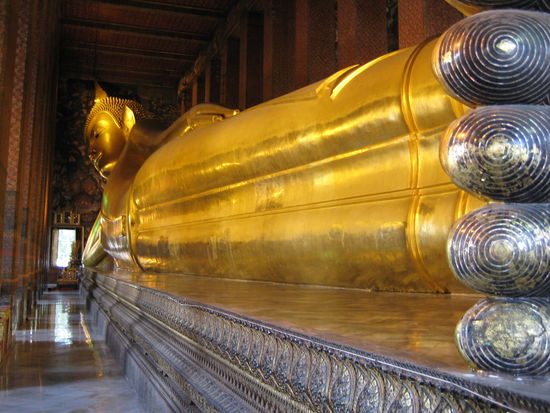 der groesste liegende Buddha