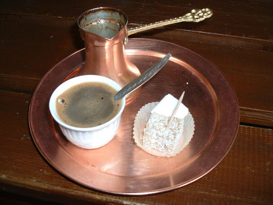 Türkischer Mokka und Baklava