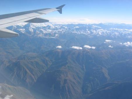 Das Flugzeug bringt uns von Cuzco nach Lima zurueck auf Meereshoehe
Vue de l'avion entre Cuzco et Lima, retour au niveau de la mer