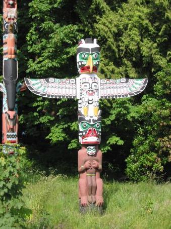 Totempfahl im Stanley-Park
Un Totem dans Stanley-Park