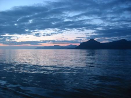 Abenddaemmerung in der Inside Passage