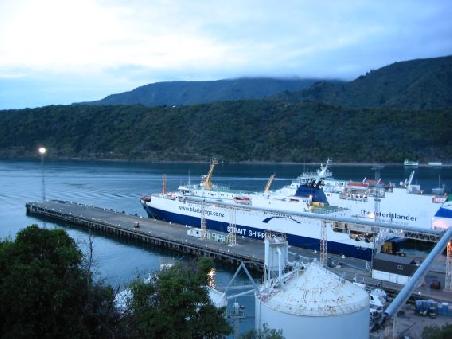 Faehrhafen von Picton auf der Suedinsel
Port de Ferries de Picton, Ile sur Sud