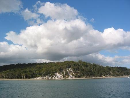 Ankunft auf der schoenen Fraser Island
Premiere vue a l'arrivee sur Fraser Island