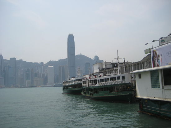 Fähre rüber nach Hong Kong Island