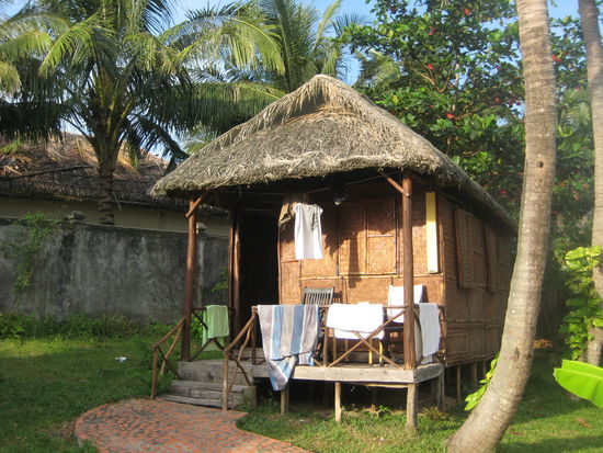 Unser Bungalow im Moon Resort. Hier hatten wir in unserer letzten Nacht Besuch von einer Ratte die unsere Oreo Kekse wollte. Die hat uns die ganze Nacht wach gehalten. Schrecklich