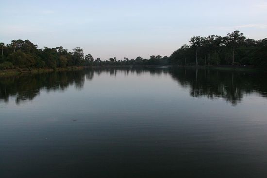 Wassergraben um Angkor Wat