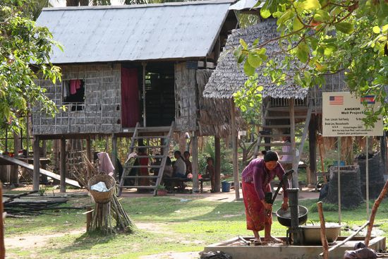 Huette am Strassenrand
