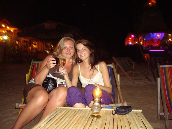 Chillig am Beach mit nem Glaeschen Wein 