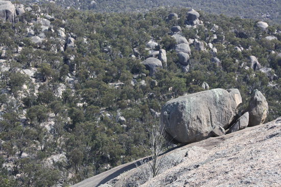 hoch oben auf der pyramide