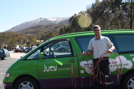schneeketten bei sonnenschein - verrueckt 