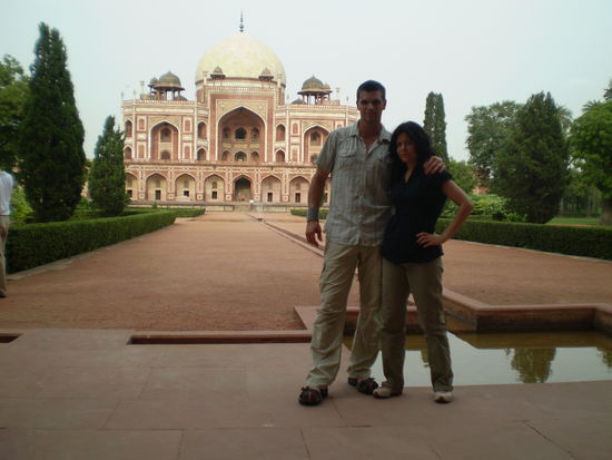 Andi &amp; Armin vorm Mini Tal Mahal