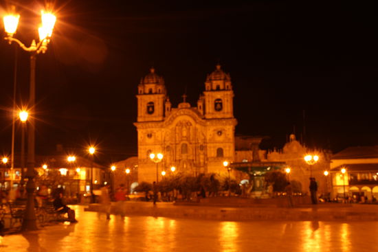 und zum schluss, cusco bei nacht
