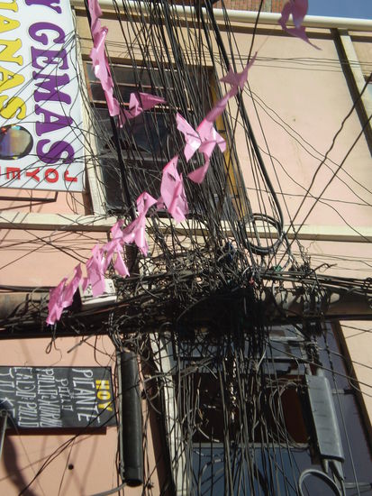 wer weiss, wer da am werk war??
verkabelung in bolivien