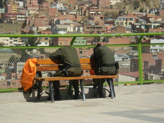 kuck mal crissi, deine bolivianischen kollegen. hoffe du wirst nicht neidisch? 