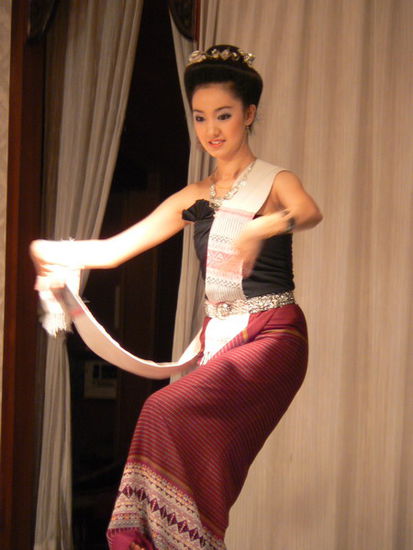Ein toller Folklore-Abend beim Khantoke Dinner?