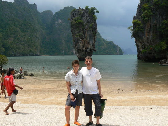 JAMES BOND ISLAND !!!
