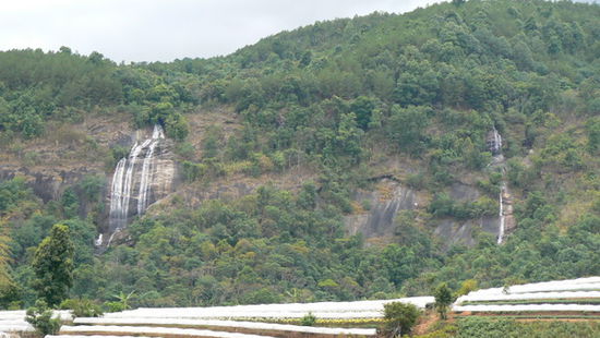 Noch ein Wasserfall.