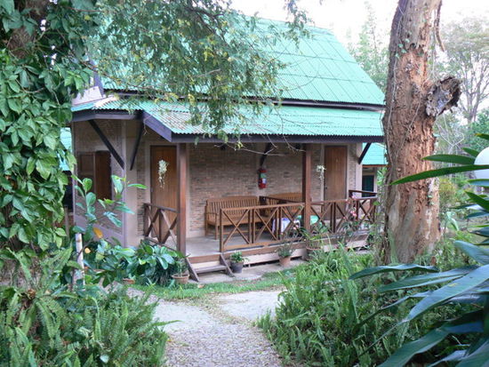 Unser Nachtlager fuer Heute Ban Farang Bungalow.