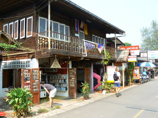 Boock Shop in Pai