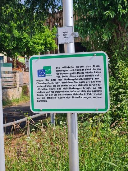 Eine Fährüberquerung des Mains steht an.