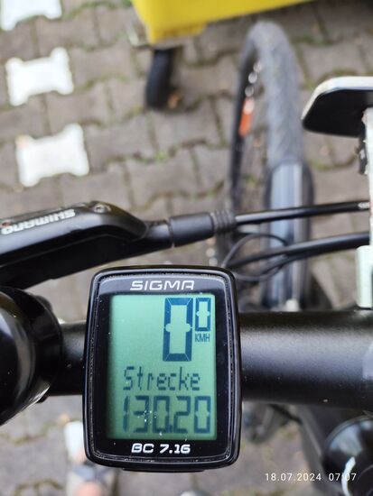 130 "Schön"-km am 3. Tag im Gegensatz zu den 128 "Qual"-km vom 2. Tag waren gestern zu verbuchen. Und nochmals 15 - 20 km zusätzlich wären gut drin gewesen, aber das gestrige Quartier war ein guter Kompromiss und schließlich bereits gebucht gewesen.